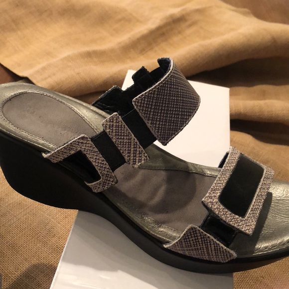 NAOT Black Grey Silver Platform Sandals - Picture 5 of 7
